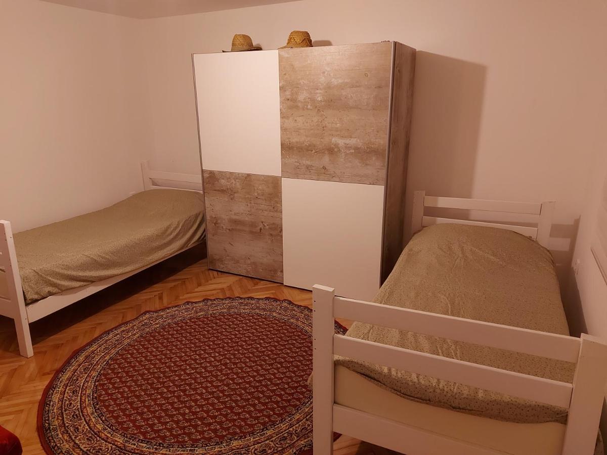 Djurdjevak Apartment Valjevo Bagian luar foto